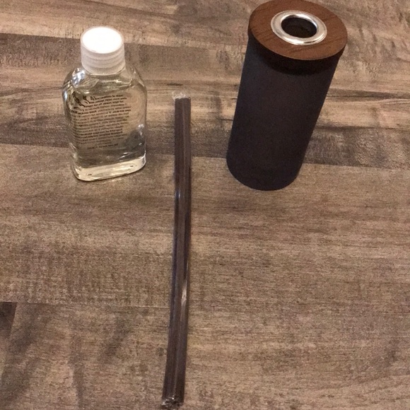 Reed diffuser set - Picture 2 of 3